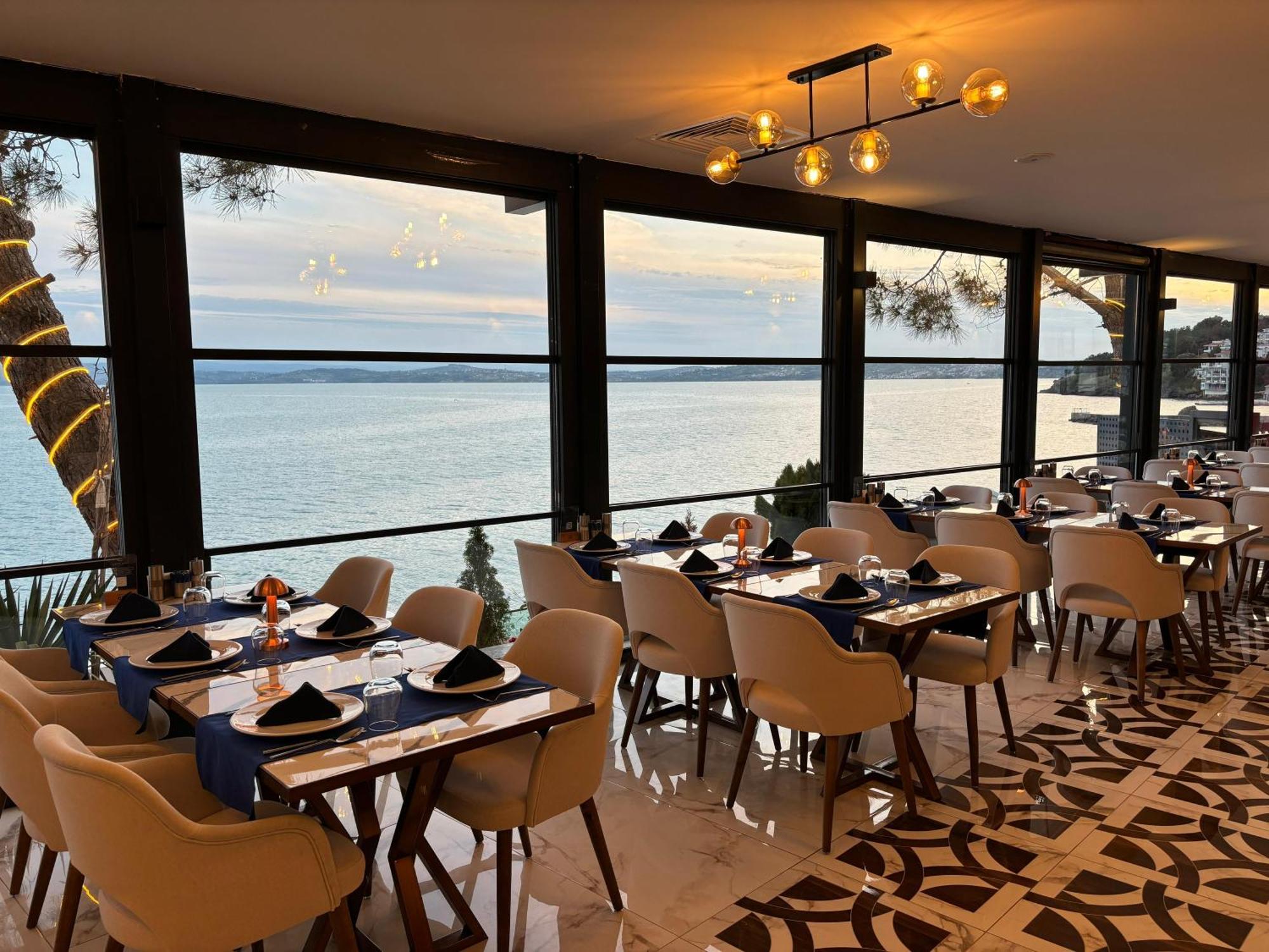 Vira Otel Suites Синоп Экстерьер фото