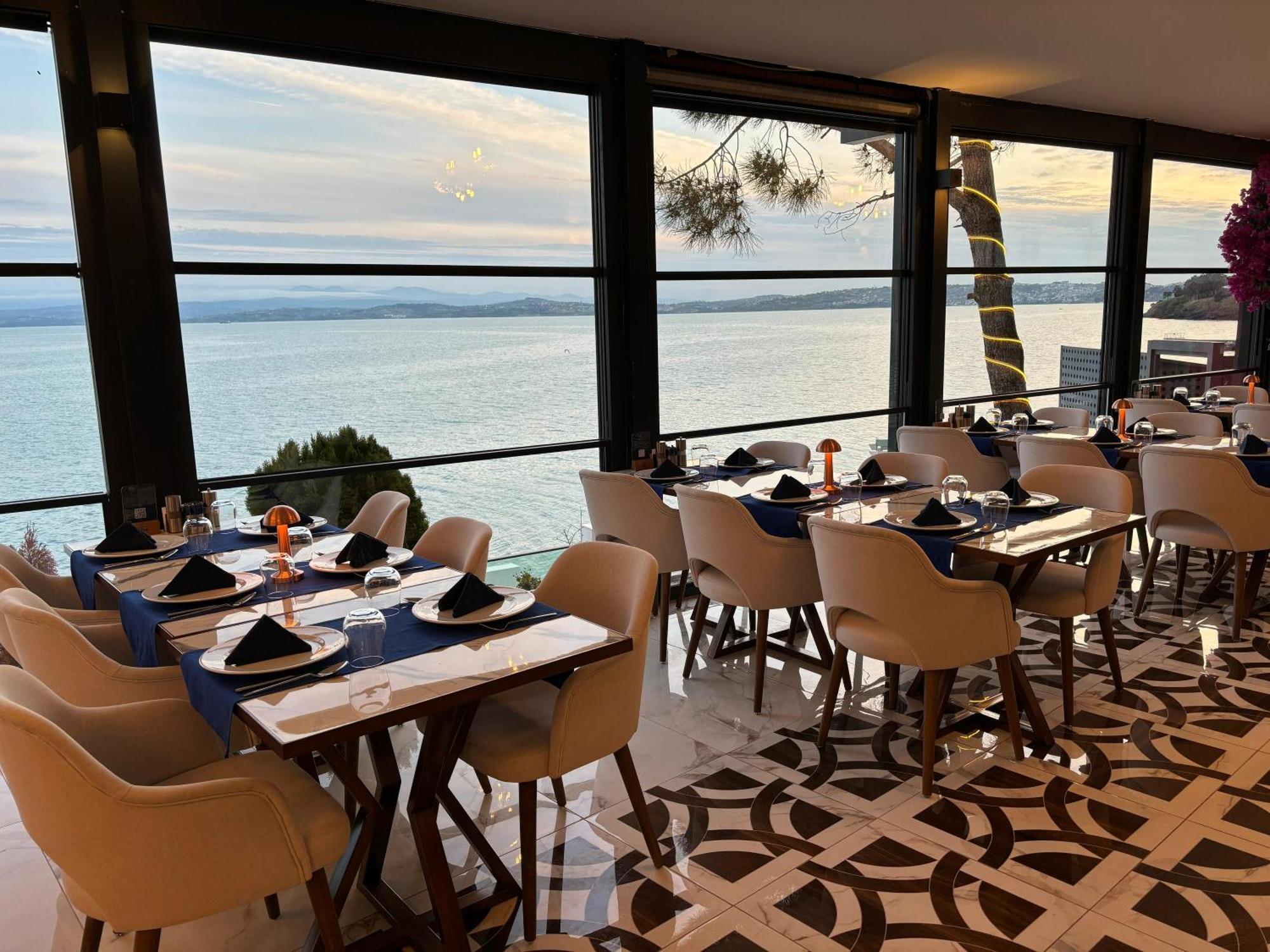 Vira Otel Suites Синоп Экстерьер фото